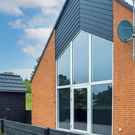 Sprawling Holiday Home In Hanstholm With Whirlpool *